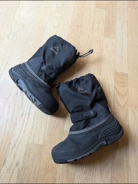 Kamik Kids Black Insulated Snow Boots